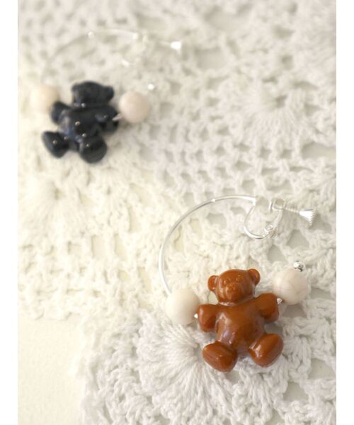 merry jenny（メリージェニー）の「acrylic bear earring（イヤリング・レディース・ブラック/ブラウン/クリア・FREE）」の16枚目の写真