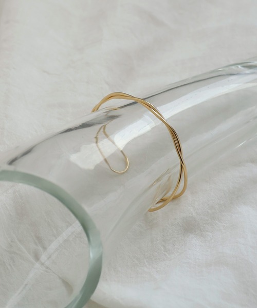 ANEMONE（アネモネ）の「ツイストメタルバングル（バングル/リストバンド・レディース・ゴールド・FREE）」の6枚目の写真