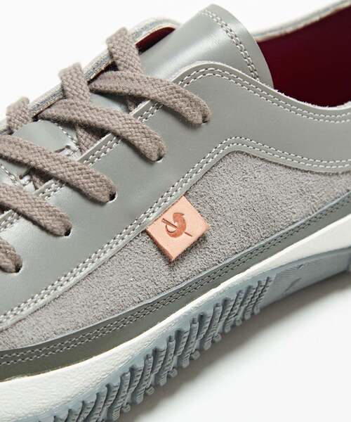 MEN'S MELROSE（メンズメルローズ）の「【別注】SPINGLE MOVE（スピングルムーブ） lowカットスニーカー（スニーカー・メンズ・グレー/ネイビー・25.5/27.5/26.5）」の4枚目の写真