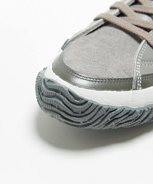 MEN'S MELROSE（メンズメルローズ）の「【別注】SPINGLE MOVE（スピングルムーブ） lowカットスニーカー（スニーカー・メンズ・グレー/ネイビー・25.5/27.5/26.5）」の5枚目の写真
