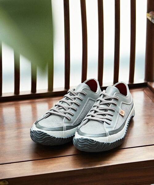 MEN'S MELROSE（メンズメルローズ）の「【別注】SPINGLE MOVE（スピングルムーブ） lowカットスニーカー（スニーカー・メンズ・グレー/ネイビー・25.5/27.5/26.5）」の8枚目の写真