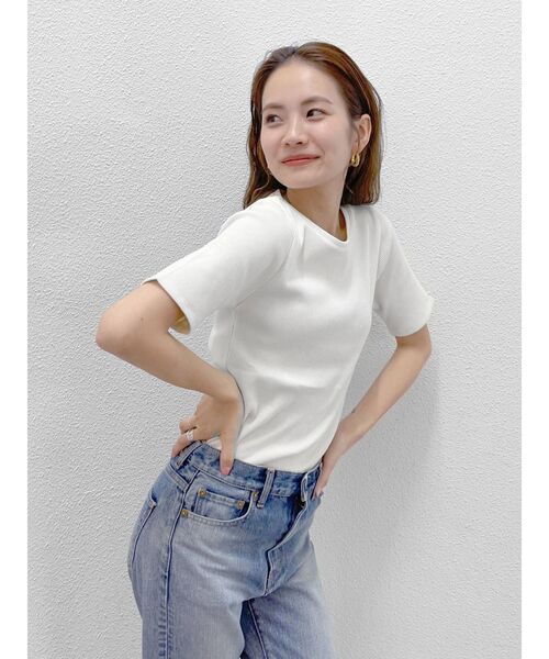 Ungrid(アングリッド)の「バックオープンフィットハーフスリーブTee(Tシャツ/カットソー・レディース・オレンジ/ブラック/オフホワイト・FREE)」の8枚目の写真