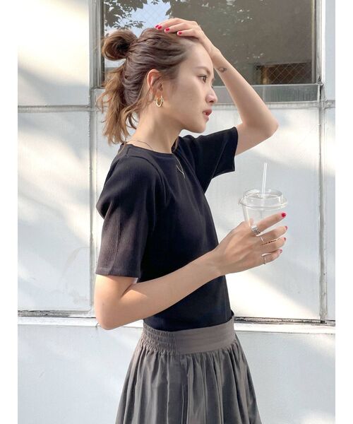 Ungrid(アングリッド)の「バックオープンフィットハーフスリーブTee(Tシャツ/カットソー・レディース・オレンジ/ブラック/オフホワイト・FREE)」の14枚目の写真