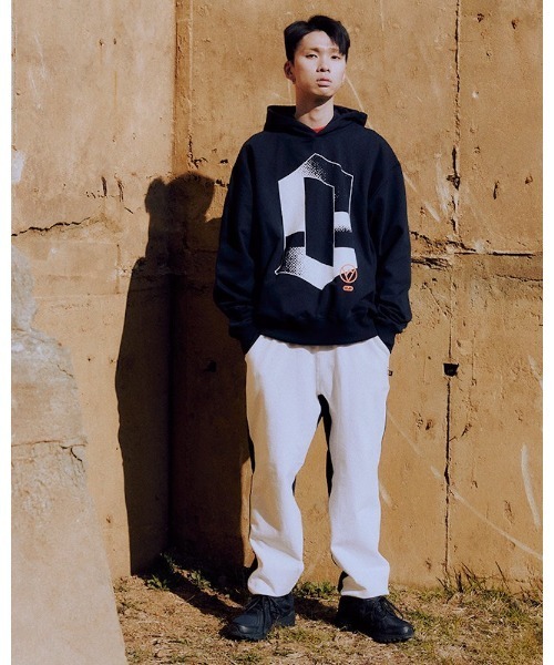 VIBGYOR(ヴィブジョー)の「【Re:one】「OVERR」OVR LOGO COLOR BLOCKED JOGGER PANTS(MA)(スウェットパンツ・メンズ・ホワイト系その他・FREE)」の4枚目の写真