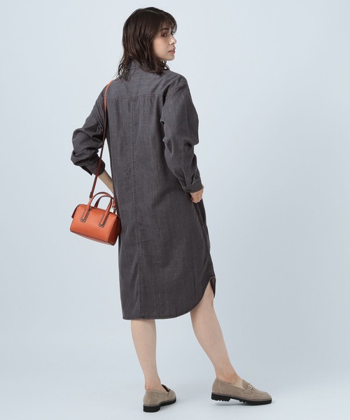 BAYFLOW（ベイフロー）の「【LEE(リー)】デニムシャツワンピ（ワンピース・レディース・ライトブルー/ブラック/サックスブルー系・FREE）」の16枚目の写真