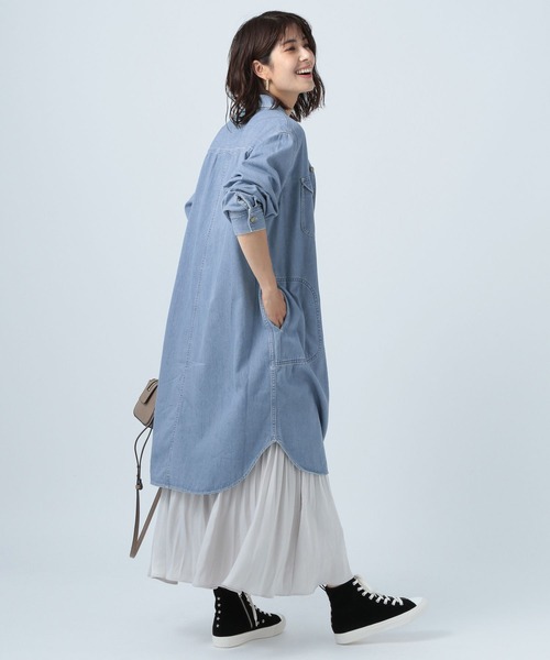 BAYFLOW（ベイフロー）の「【LEE(リー)】デニムシャツワンピ（ワンピース・レディース・ライトブルー/ブラック/サックスブルー系・FREE）」の8枚目の写真