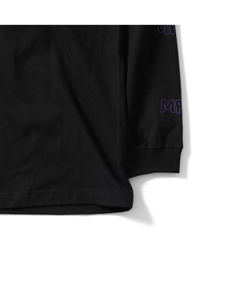 MFC STORE（エムエフシーストア）の「MFC STORE ROSE SKULL HAND L/S TEE（Tシャツ/カットソー・メンズ・ブラック/ホワイト/アッシュ・L/XL/M/S）」の9枚目の写真