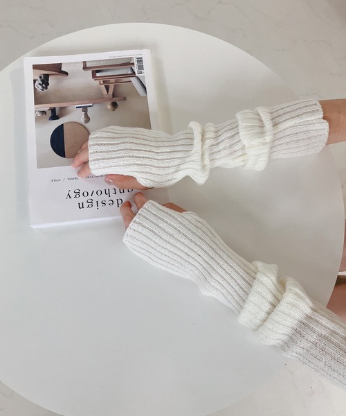 AS KNOW AS plus（アズノゥアズプラス）の「リブアームウォーマー　【ZOZOTOWN限定アイテム】（アームカバー・レディース・アイボリー/ブラック/グレー/ブラウン/ベージュ・FREE）」の6枚目の写真