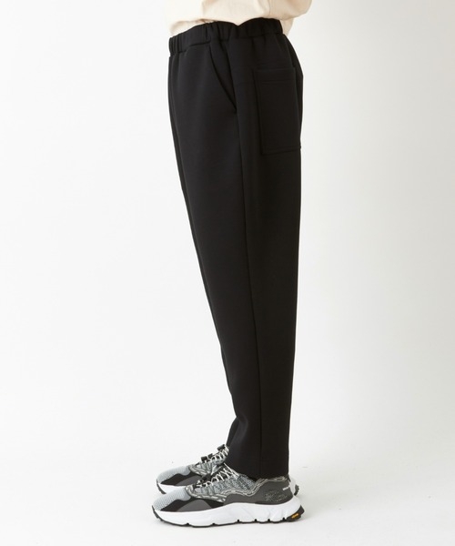 WHITE MOUNTAINEERING(ホワイトマウンテニアリング)の「WM×F.C.RealBRISTOl SWEAT PANTS(スウェットパンツ・メンズ・ブラック・1/2/0/3)」の4枚目の写真