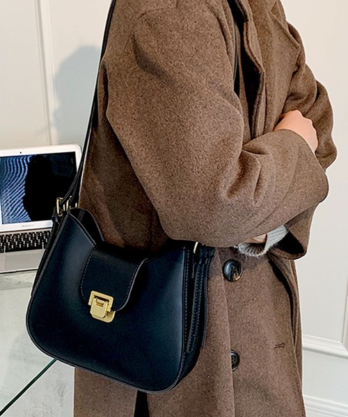 florist（フローリスト）の「【高見え】レザーホーボーバッグ