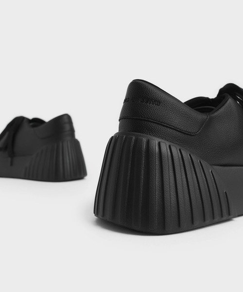 CHARLES & KEITH（チャールズ & キース）の「Adrian アドリアン チャンキーソールスニーカー（スニーカー・レディース・ライトグリーン/オフホワイト/ブラック・23cm/23.5cm/24.5cm/22.5cm/25cm）」の9枚目の写真