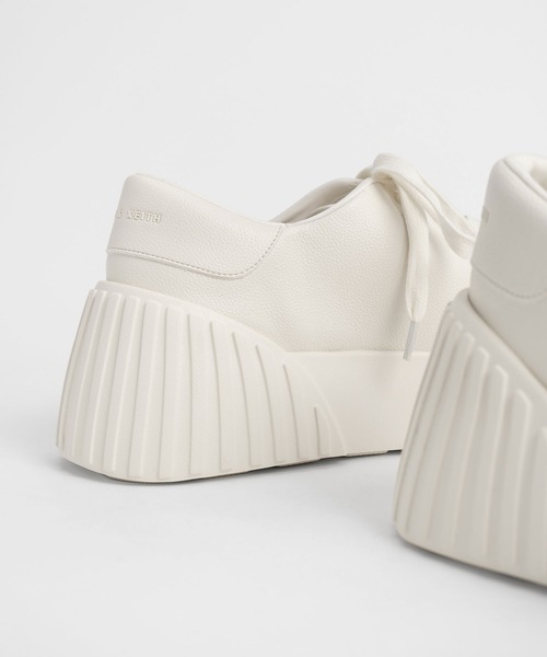 CHARLES & KEITH（チャールズ & キース）の「Adrian アドリアン チャンキーソールスニーカー（スニーカー・レディース・ライトグリーン/オフホワイト/ブラック・23cm/23.5cm/24.5cm/22.5cm/25cm）」の5枚目の写真