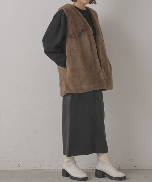 Kari & lili（カウリアンドリィリィ）の「ファーZIPベスト（ベスト・レディース・ブラウン・FREE）」の5枚目の写真