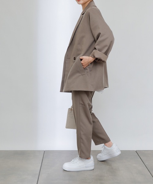 COLONY 2139（コロニートゥーワンスリーナイン）の「ウールライクセンタープレスパンツ＆ジャケット/セットアップ（セットアップ・レディース・ブラック/ブラウン/グレイッシュベージュ・FREE）」の9枚目の写真