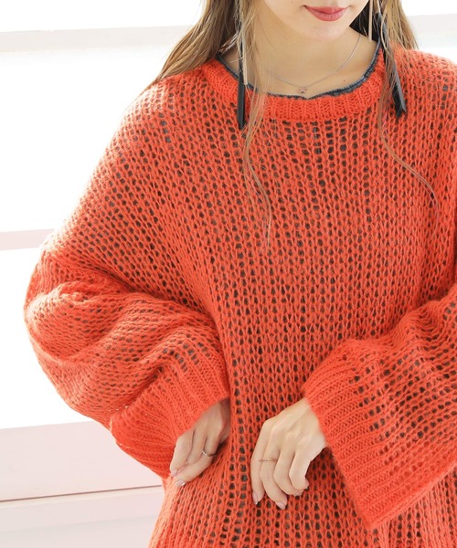 osharewalker（オシャレウォーカー）の「【廃盤】『メッシュ編みモヘヤタッチニット』（ニット/セーター・レディース・オレンジ/ネイビー・FREE）」の4枚目の写真