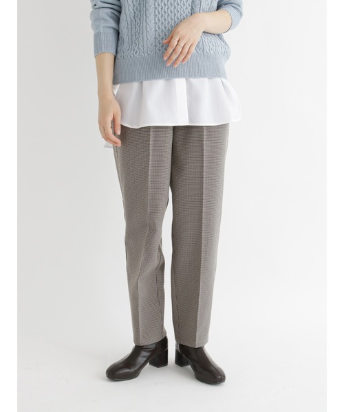 Samansa Mos2 blue(サマンサモスモスブルー)の「【吸湿発熱】マルチスタイルテーパードパンツ(その他パンツ・レディース・ブラウン/イエロー/ミント/チャコール/オフホワイト/ライトベージュ/ブラック・SMALL/LARGE/MEDIUM)」の5枚目の写真