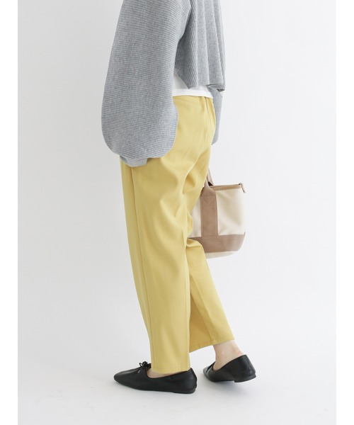 Samansa Mos2 blue(サマンサモスモスブルー)の「【吸湿発熱】マルチスタイルテーパードパンツ(その他パンツ・レディース・ブラウン/イエロー/ミント/チャコール/オフホワイト/ライトベージュ/ブラック・SMALL/LARGE/MEDIUM)」の22枚目の写真