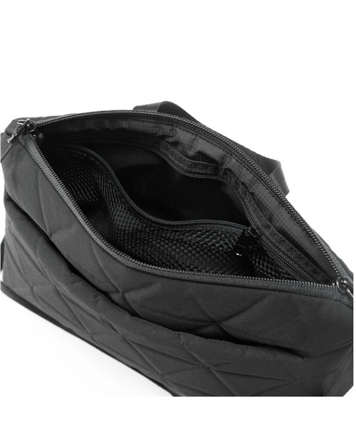 THE NORTH FACE（ザノースフェイス）の「THE NORTH FACE/ザ・ノースフェイス　Geoface Pouch ジオフェイスポーチ NM82284（ショルダーバッグ・メンズ・ブラック/ベージュ/ブラウン/ネイビー・FREE）」の5枚目の写真