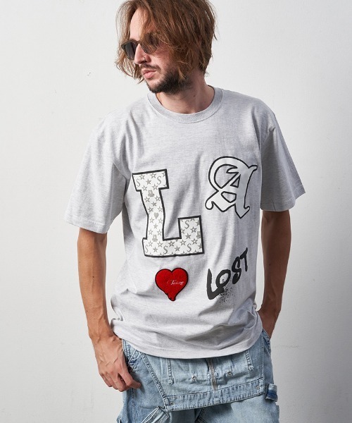 STUD MUFFIN(スタッドマフィン)の「mt8093-5.6ozコットン天竺LAフォームプリント-サガラパッチSSTシャツ(Tシャツ/カットソー・メンズ・ホワイト/ブラック/アッシュ・2/4/3)」の2枚目の写真