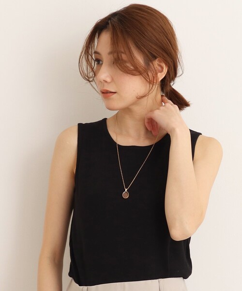 SHOO・LA・RUE（シューラルー）の「◆細リブ タンクトップ（タンクトップ・レディース・ホワイト系/ブラック/チャコールグレー・02/03/04）」の3枚目の写真