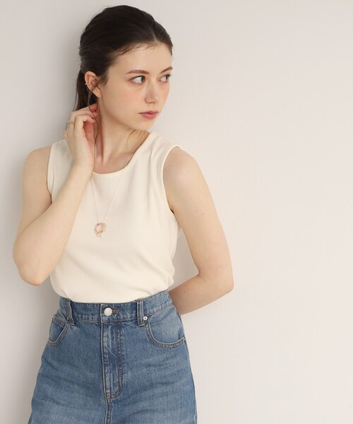 SHOO・LA・RUE（シューラルー）の「◆細リブ タンクトップ（タンクトップ・レディース・ホワイト系/ブラック/チャコールグレー・02/03/04）」の13枚目の写真