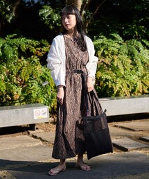 THOUSAND MILE ゼブラ柄 ロングワンピース ポーチ付き THOUSAND MILE ゼブラ柄 ロングワンピース 半袖 - メルカリ