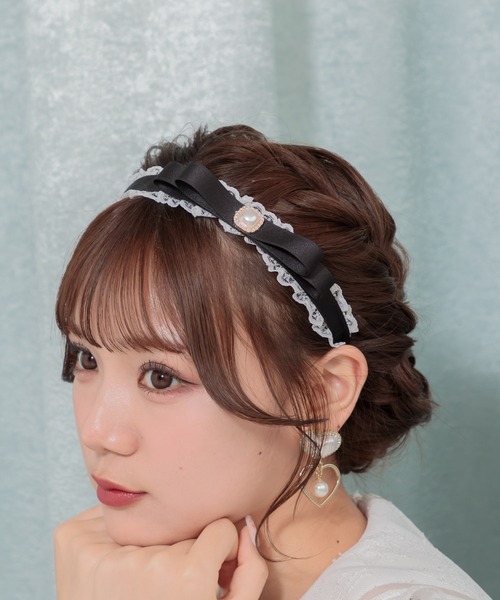 ROJITA（ロジータ）の「パール付きリボンレースカチューシャ（カチューシャ・レディース・マルチ/ブルー/ブラック・FREE）」の6枚目の写真