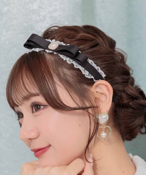 ROJITA（ロジータ）の「パール付きリボンレースカチューシャ