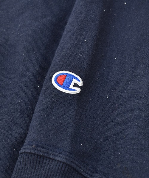Champion（チャンピオン）の「【ヴィンテージ古着】Champion / チャンピオン ロゴ刺繍 スウェットパーカー（パーカー・メンズ・ネイビー・LARGE）」の4枚目の写真
