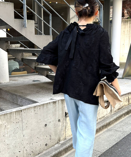 ◇【WEB限定】カットジャガードバックリボンブラウス
