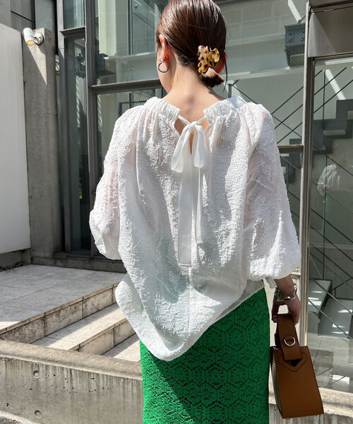 ◇【WEB限定】カットジャガードバックリボンブラウス