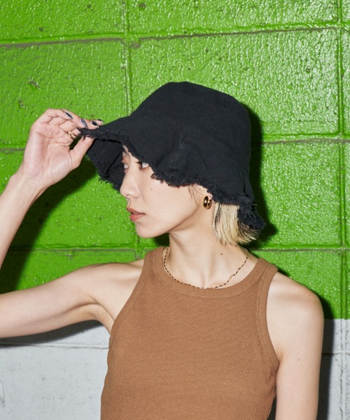 Auntie Rosa Holiday（アンティローザホリデー）の「ツイルフリンジバケットハット（ハット・レディース・ブラック/ホワイト・FREE）」の7枚目の写真