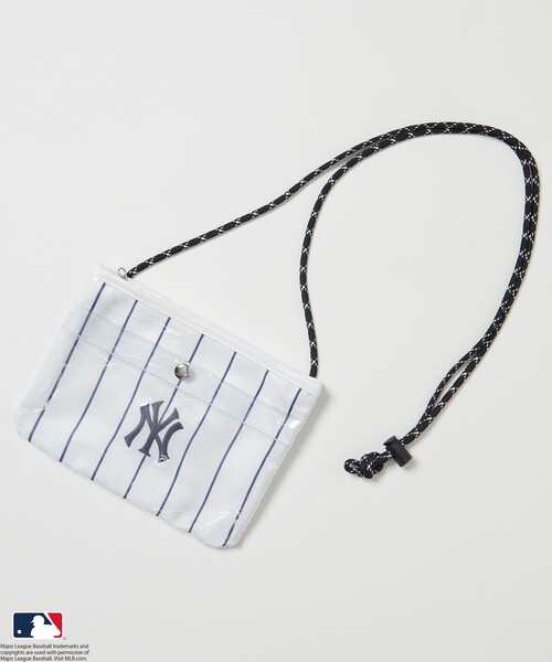MLB(メジャーリーグベースボール)の「MLB × FREAK'S STORE/エムエルビー/メジャーリーグベースボール 別注 MLB クリアポケット サコッシュ バッグ(ショルダーバッグ・メンズ・ブラック/その他13/ネイビー・フリ-)」の18枚目の写真