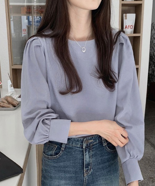 almo(アルモ)の「ギャザーボリューム袖ブラウス(BEY)(シャツ/ブラウス・レディース・ホワイト/ブルー・MEDIUM/LARGE/SMALL)」の2枚目の写真