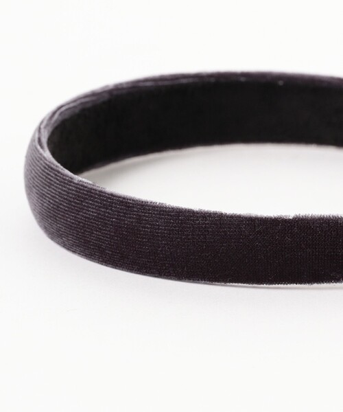 BEAMS BOY（ビームスボーイ）の「BEAMS BOY / ベロア ワイド カチューシャ（カチューシャ・レディース・ブラック/チャコールグレー・ONE SIZE）」の4枚目の写真