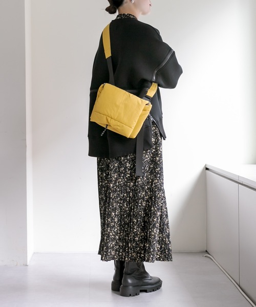 ear PAPILLONNER(イアパピヨネ)の「《ロクヨンクロス》ボンディングショルダーバッグ(ショルダーバッグ・レディース・ブラック/カーキ/イエロー/ホワイト・FREE)」の16枚目の写真