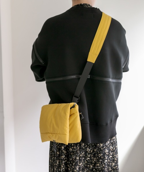 ear PAPILLONNER(イアパピヨネ)の「《ロクヨンクロス》ボンディングショルダーバッグ(ショルダーバッグ・レディース・ブラック/カーキ/イエロー/ホワイト・FREE)」の19枚目の写真