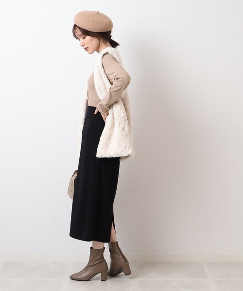 SHOO・LA・RUE（シューラルー）の「◆メロー使いボトルネック長袖インナー（Tシャツ/カットソー・レディース・オフホワイト/ブラック/ブラウン系・02/03/04）」の16枚目の写真