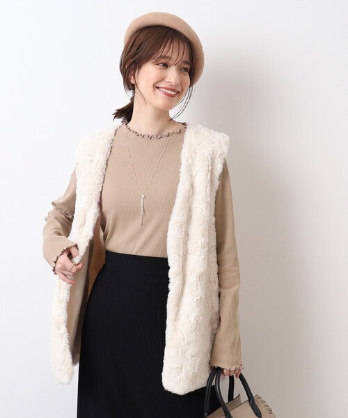 SHOO・LA・RUE（シューラルー）の「◆メロー使いボトルネック長袖インナー（Tシャツ/カットソー・レディース・オフホワイト/ブラック/ブラウン系・02/03/04）」の18枚目の写真