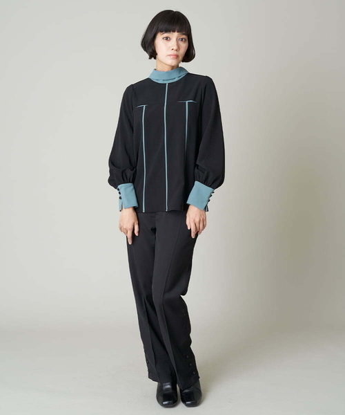 A de a.v.v(アードアー・ヴェ・ヴェ)の「バイカラーパイピングボウタイブラウス(シャツ/ブラウス・レディース・ベージュ/ブラック・38/36)」の16枚目の写真