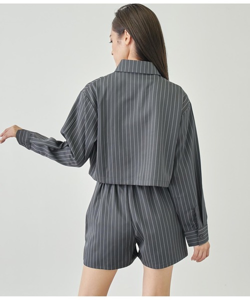 ANAP(アナップ)の「ピンストライプクロップドシャツ【セットアップ対応】(シャツ/ブラウス・レディース・スミクロ/オフホワイト/ブラウン・FREE)」の13枚目の写真