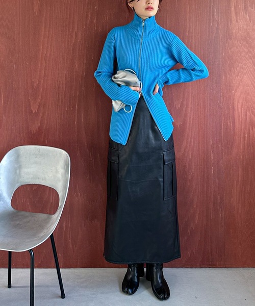 feepur（フェピュール）の「フェイクレザーIラインカーゴスカート（スカート・レディース・オフホワイト/ブラック・MEDIUM/SMALL）」の6枚目の写真