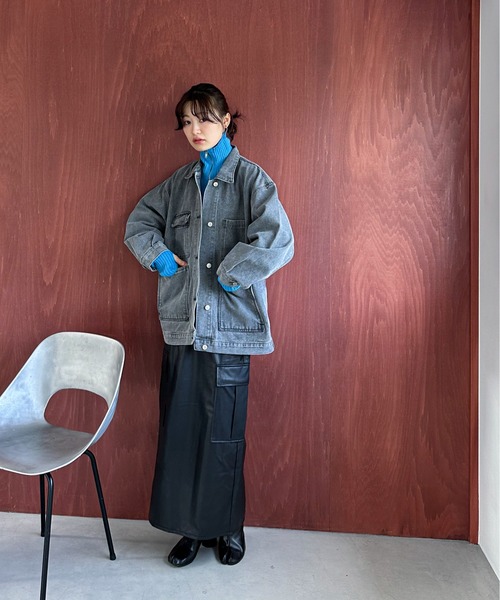 feepur（フェピュール）の「フェイクレザーIラインカーゴスカート（スカート・レディース・オフホワイト/ブラック・MEDIUM/SMALL）」の8枚目の写真