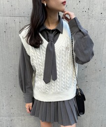 one after another NICE CLAUP | ワンポイント刺繍ケーブルニットベスト(ベスト)