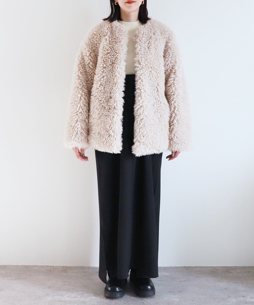 reca（レカ）の「シープファーノーカラーミドルコート（ノーカラーコート・レディース・アイボリー/ライトベージュ・FREE）」の17枚目の写真