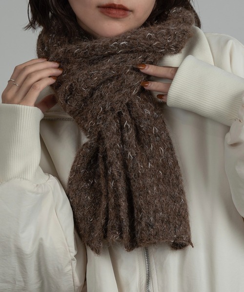 lawgy（ラウジー）の「blend fluffy compact muffler / ブレンドフラッフィーコンパクトマフラー（マフラー・レディース・アイボリー/ブラウン・FREE）」の2枚目の写真