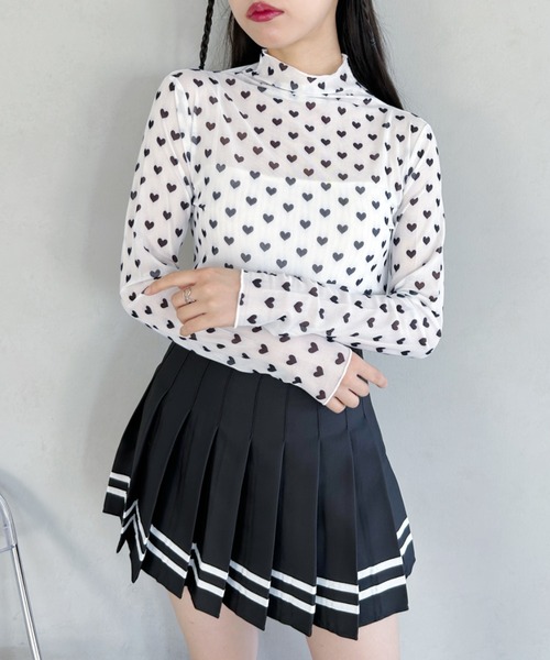 √nuage(ルートニュアージュ)の「ハートメローフリルシアートップス(Tシャツ/カットソー・レディース・ホワイト/パープル・FREE)」の4枚目の写真