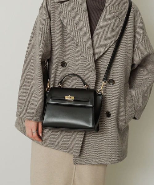 SENSE OF PLACE by URBAN RESEARCH(センスオブプレイスバイアーバンリサーチ)の「フェイクカナグショルダーバッグ(ショルダーバッグ・レディース・ブラック/ライトベージュ/グリーン・ONE)」の6枚目の写真