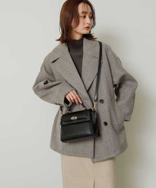 SENSE OF PLACE by URBAN RESEARCH(センスオブプレイスバイアーバンリサーチ)の「フェイクカナグショルダーバッグ(ショルダーバッグ・レディース・ブラック/ライトベージュ/グリーン・ONE)」の8枚目の写真