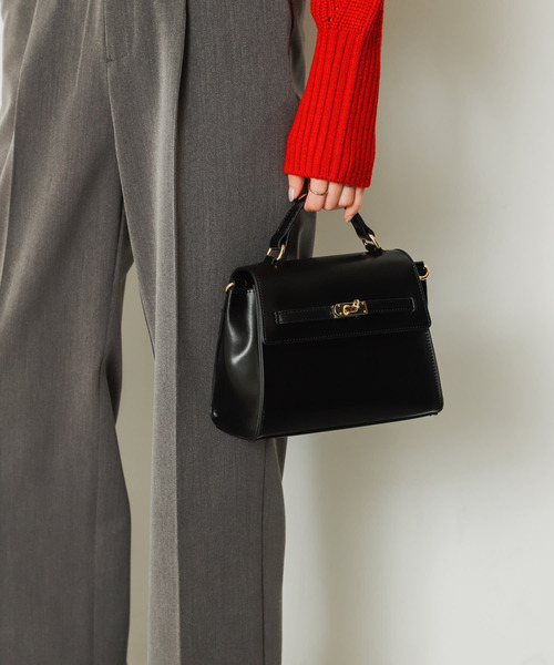 SENSE OF PLACE by URBAN RESEARCH(センスオブプレイスバイアーバンリサーチ)の「フェイクカナグショルダーバッグ(ショルダーバッグ・レディース・ブラック/ライトベージュ/グリーン・ONE)」の11枚目の写真